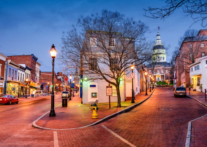 annapolis at night.