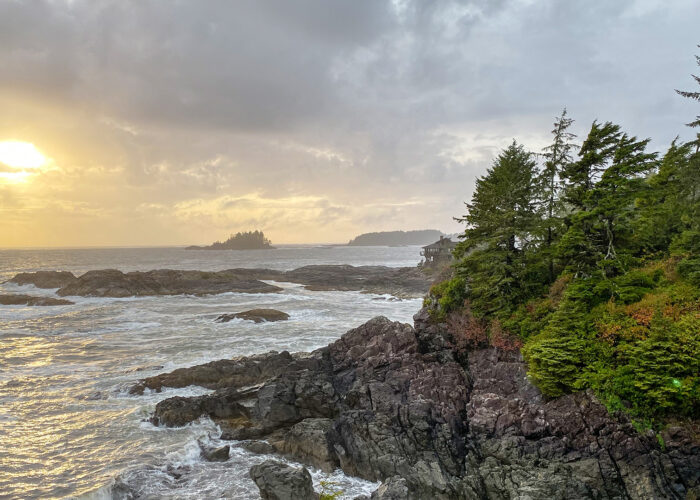 Tofino Sunrise looking out at ocean and cliffs